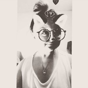 Meet your Posher, Joanie